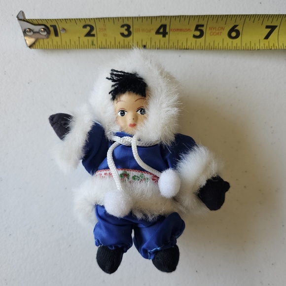 Arctic Kids Eskimo Doll with Porcelain Face 5 5" Alaska Collectible - Picture 8 of 9